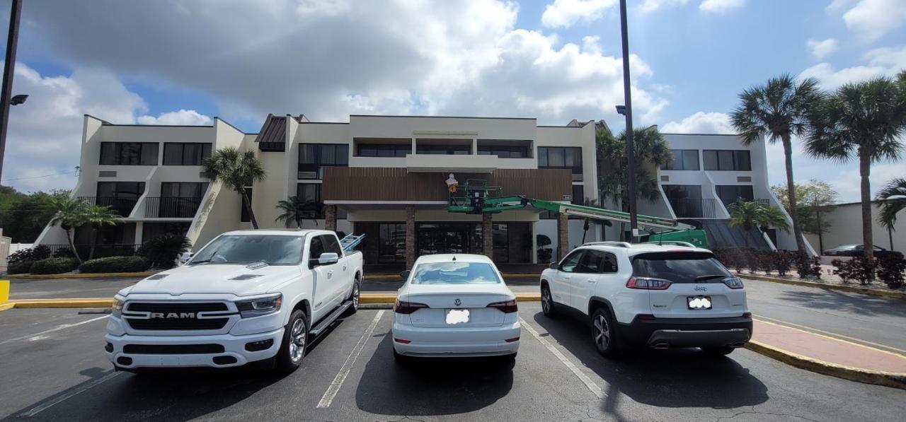 Tropical Palms Hotel Clearwater Exterior foto